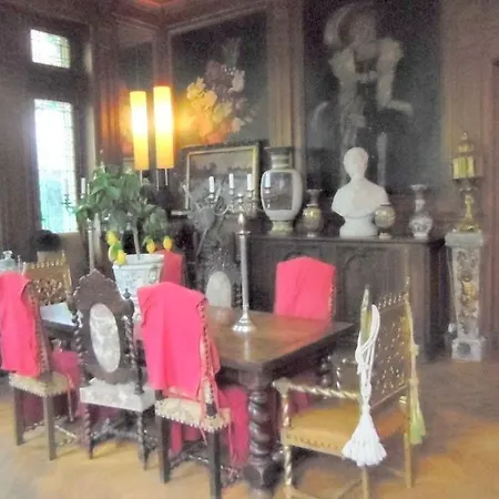 Bed & Breakfast Chateau De Monteux La Fouillouse